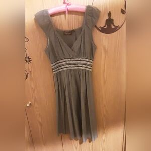 Elegant Gray Sleeveless Dress